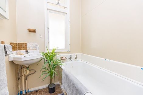 Photo of property in 160 Puriri Street, Castlecliff, Whanganui, 4501