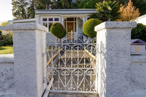 Photo of property in 8 Coote Road, Bluff Hill, Napier, 4110