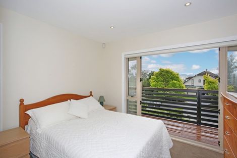 Photo of property in 10 Coulthard Terrace, Opaheke, Papakura, 2113