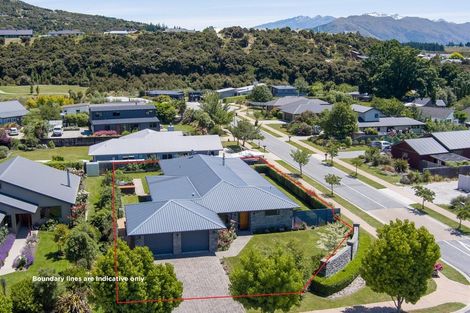 Photo of property in 2 Sherwin Avenue, Albert Town, Wanaka, 9305