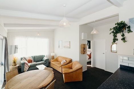 Photo of property in 2/204a Park Road South, Akina, Hastings, 4122