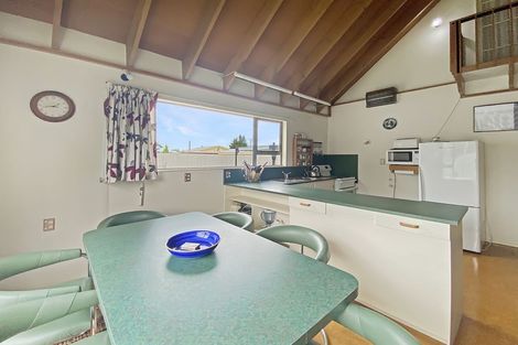 Photo of property in 1 Totara Drive, Twizel, 7901