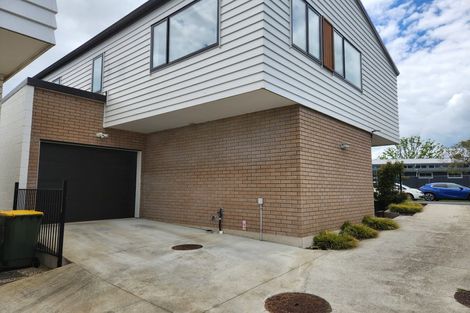 Photo of property in 37a Eastview Road, Glen Innes, Auckland, 1072