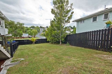 Photo of property in 44 Kemp Road, Massey, Auckland, 0614