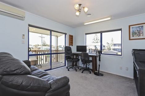 Photo of property in 393 Pukehina Parade, Pukehina, Te Puke, 3189