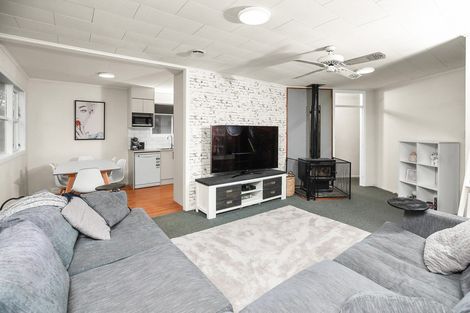 Photo of property in 99 Collins Road, Melville, Hamilton, 3206