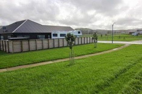 Photo of property in 19 Ngaroma Crescent, Whitianga, 3510