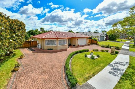 Photo of property in 15 Trossach Place, Wattle Downs, Auckland, 2103