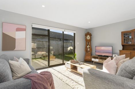 Photo of property in 32 Rotomanu Place, Pyes Pa, Tauranga, 3112