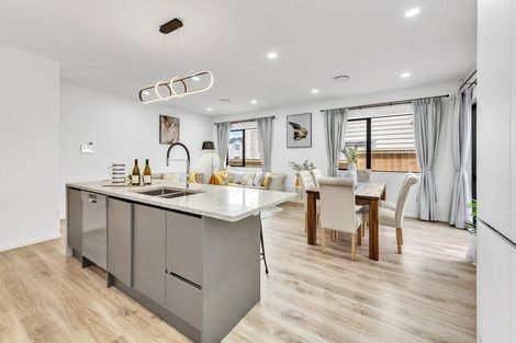 Photo of property in 8 Repehina Road, Flat Bush, Auckland, 2019