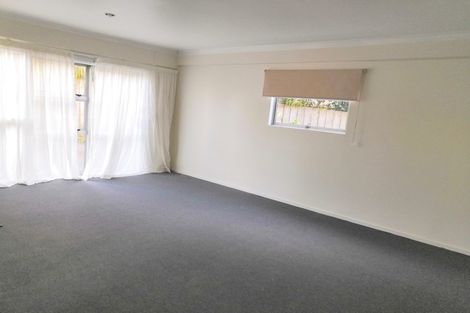 Photo of property in 143 Waimumu Road, Massey, Auckland, 0614
