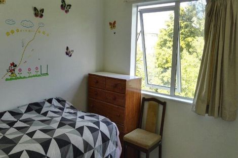 Photo of property in 6 Sunnyfield Crescent, Glenfield, Auckland, 0629