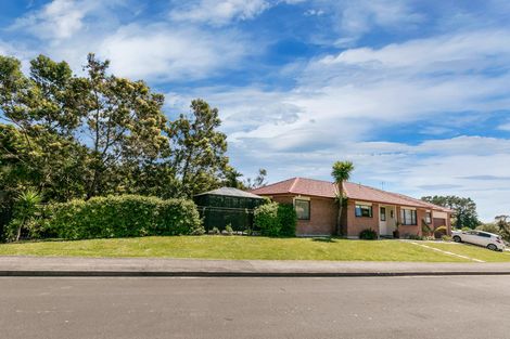Photo of property in 63 Claverdon Drive, Massey, Auckland, 0614