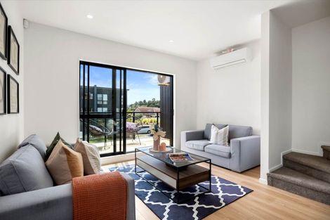 Photo of property in 19 Papatahi Lane, Flat Bush, Auckland, 2019