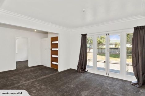 Photo of property in 67 Russell Road, Manurewa, Auckland, 2102