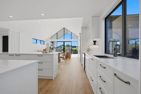 Photo of property in 1 Goodwin Crescent, Pyes Pa, Tauranga, 3112