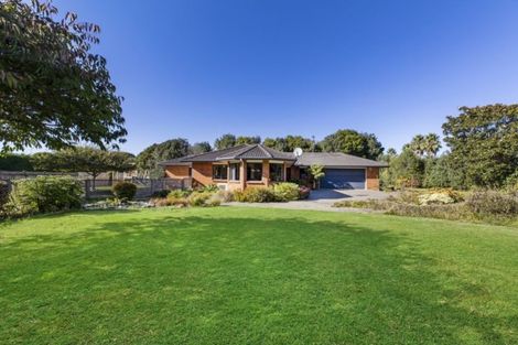 Photo of property in 2 Awaroa Stream Drive, Waiuku, 2123