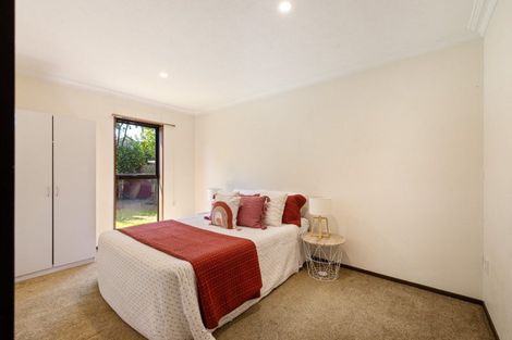 Photo of property in 10 Lodge Place, Ilam, Christchurch, 8041