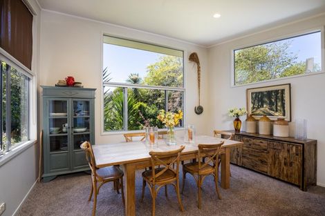 Photo of property in 59 Waiwaka Terrace, Strandon, New Plymouth, 4312