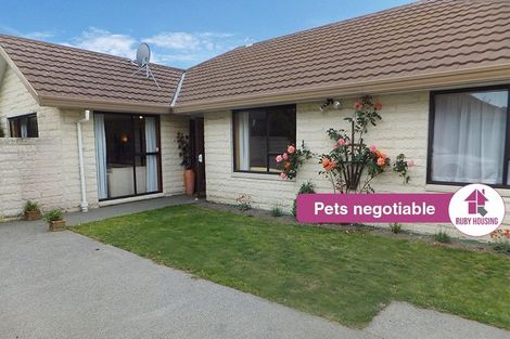 Photo of property in 3 Regency Crescent, Redwood, Christchurch, 8051