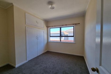 Photo of property in 10 Orakau Road, Mangere East, Auckland, 2024