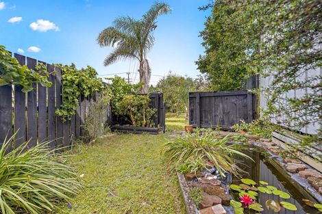 Photo of property in 53a Springs Road, Parakai, 0830