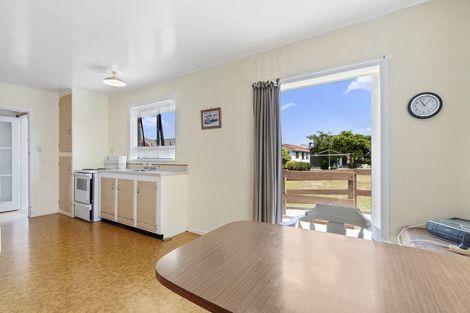 Photo of property in 46 Fernaig Street, Papakura, 2110