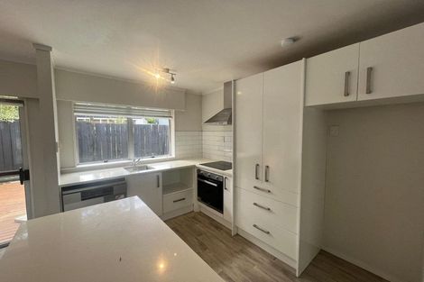 Photo of property in 1/18 Kashmir Road, Glen Eden, Auckland, 0602