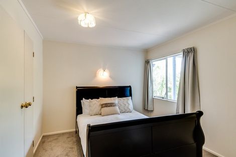 Photo of property in 29 Busby Hill, Havelock North, 4130