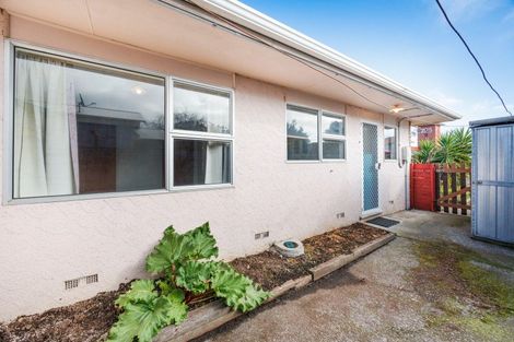Photo of property in 1/734 Main Street, Palmerston North, 4414