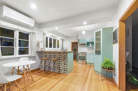 Photo of property in 14 Strowan Avenue, Fairfield, Hamilton, 3214