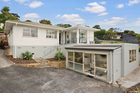 Photo of property in 1/10 Mcquoid Place, Glenfield, Auckland, 0629