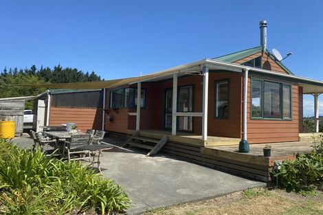 Photo of property in 301 Campbell Road, Parua Bay, Onerahi, 0192