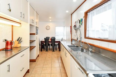 Photo of property in 1 Bendale Place, Papatoetoe, Auckland, 2025