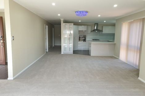 Photo of property in 50b Pinedale Place, Henderson, Auckland, 0610