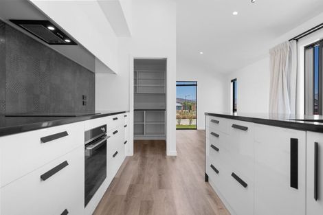 Photo of property in 1 Hadley Place, Cromwell, 9310