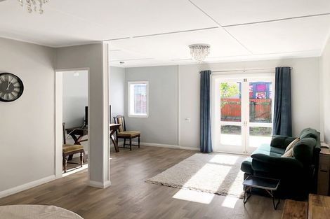 Photo of property in 25 Gloag Street, Waverley, 4510