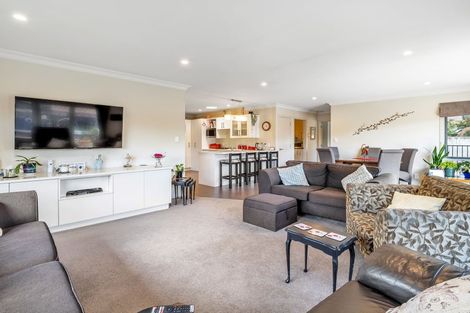 Photo of property in 112a Weraroa Road, Levin, 5510