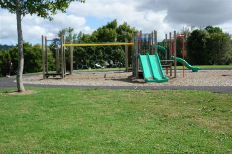 Photo of property in 33 Childers Road, Ranui, Auckland, 0612