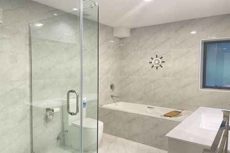 Photo of property in 21a Fairmount Road, Titirangi, Auckland, 0604