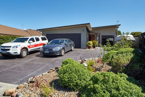 Photo of property in 9 Masefield Terrace, Kelvin Grove, Palmerston North, 4414