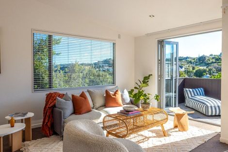 Photo of property in 27 Ocean Road, Surfdale, Waiheke Island, 1081