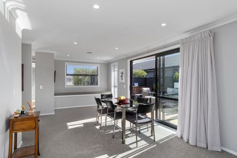 Photo of property in 27 Saddlers Way, Papamoa, 3118