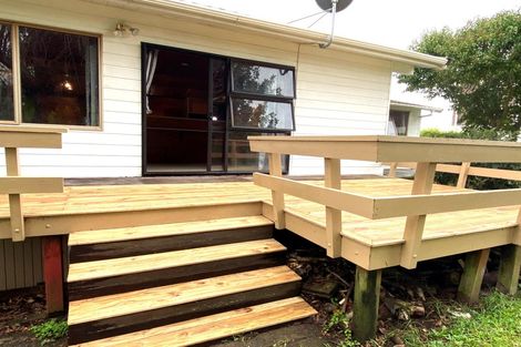 Photo of property in 43 Cheriton Road, Mellons Bay, Auckland, 2014