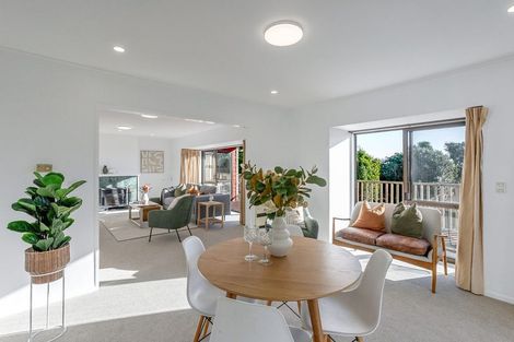 Photo of property in 16 Huia Street, Waikanae, 5036