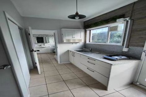 Photo of property in 2/18 Summit Drive, Torbay, Auckland, 0630