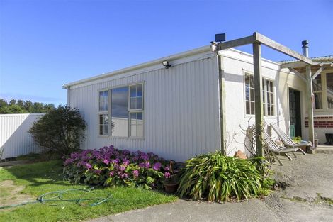 Photo of property in 79 Walker Street, Woodend, Invercargill, 9877