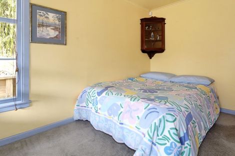 Photo of property in 802 West Coast Road, Oratia, Auckland, 0604
