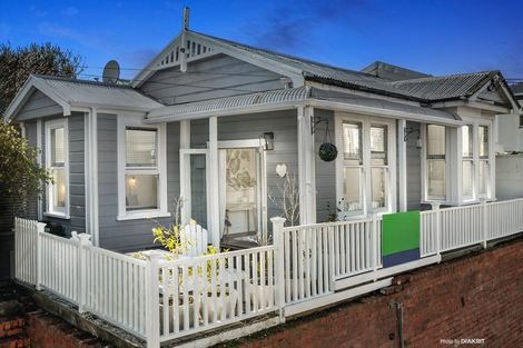 Photo of property in 9 Dawson Street, Berhampore, Wellington, 6023