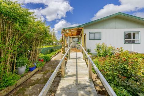 Photo of property in 1 Shanly Street, Waipawa, 4210